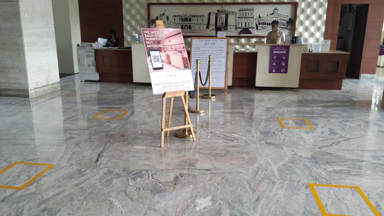 The Orchid Hotel Hinjewadi Púna Exteriér fotografie Floor markings at a hospital in India