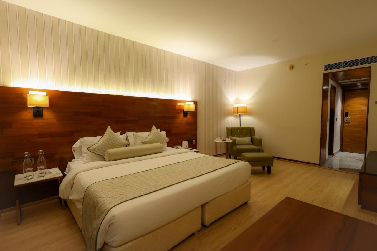The Orchid Hotel Hinjewadi Púna Exteriér fotografie A room at the hotel