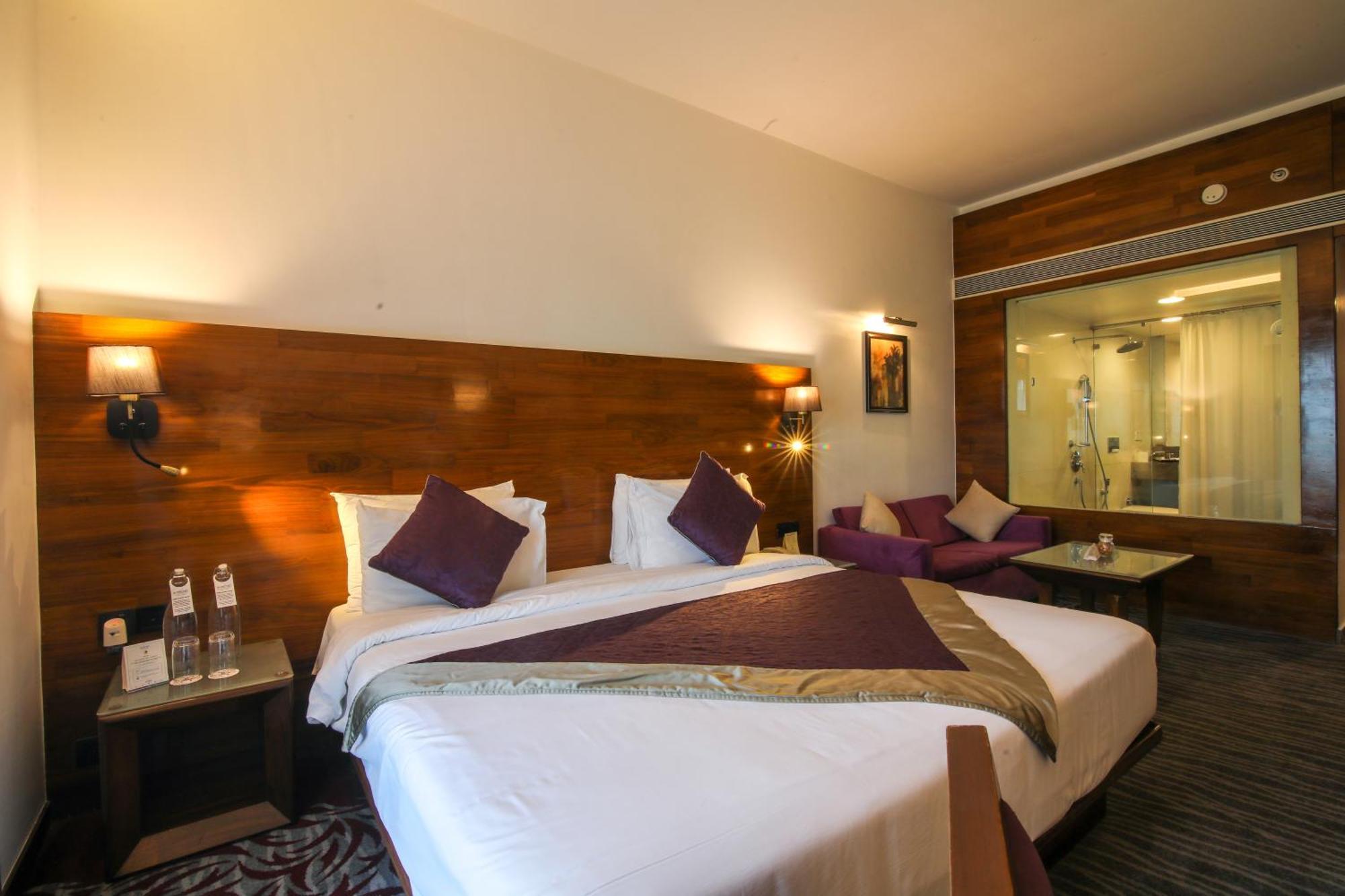 The Orchid Hotel Hinjewadi Púna Exteriér fotografie