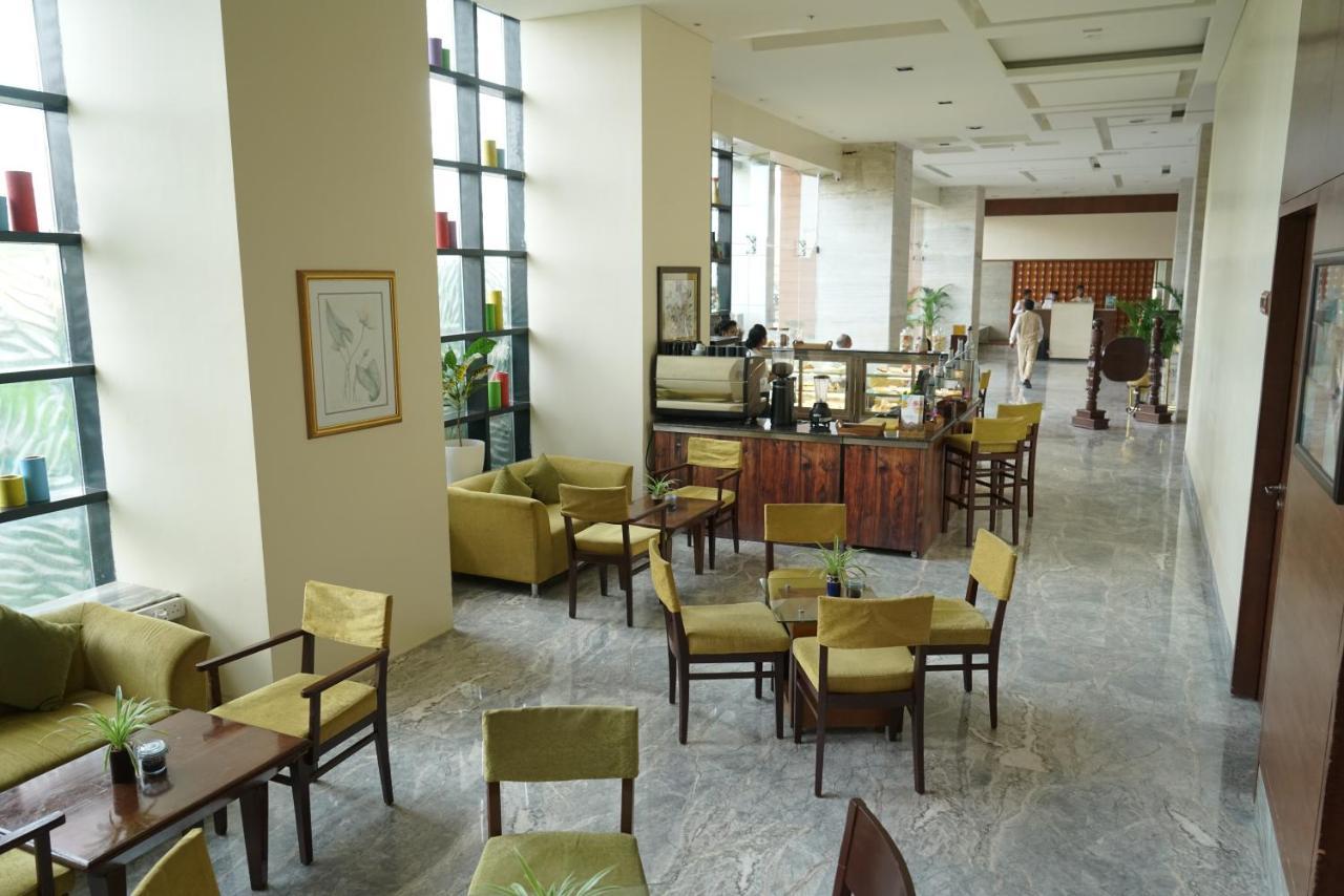 The Orchid Hotel Hinjewadi Púna Exteriér fotografie The lobby of the hotel