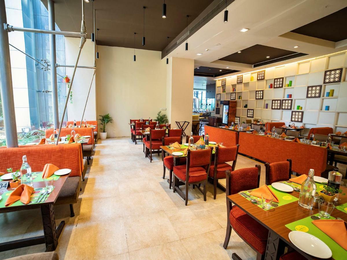 The Orchid Hotel Hinjewadi Púna Exteriér fotografie The restaurant