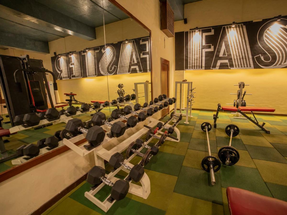 The Orchid Hotel Hinjewadi Púna Exteriér fotografie The gym at the hotel